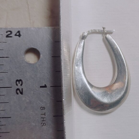 Sterling Silver Teardrop Hoop Earrings Vintage Polished Elegant Design Hinged - Picture 6 of 15